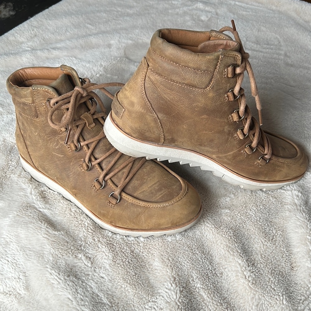 Woman’s Sorel Boots
